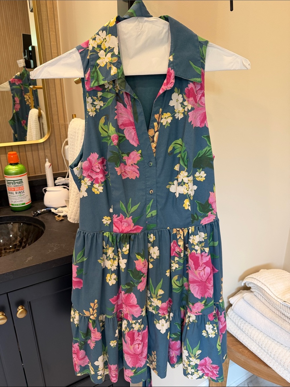 Kentucky Derby Vineyard Vines Teal Sleeveless floral